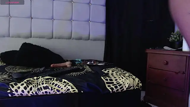 charlotte_brawn webcam