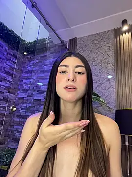 Webcam Model (evelyn_hills)  is live.Free join now!
