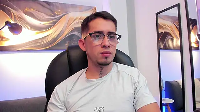 Tommas_Jhonson webcam