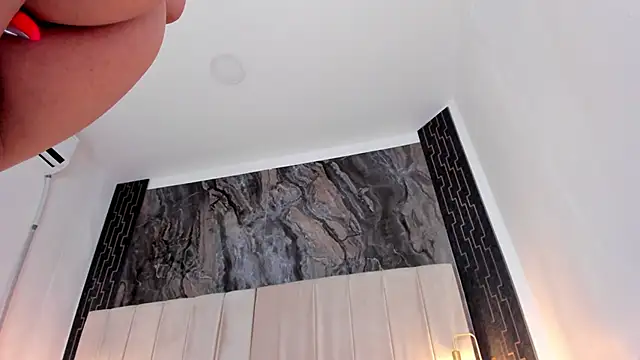 sarita_rouzze webcam