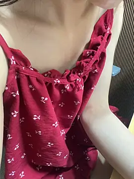 Mina048 webcam