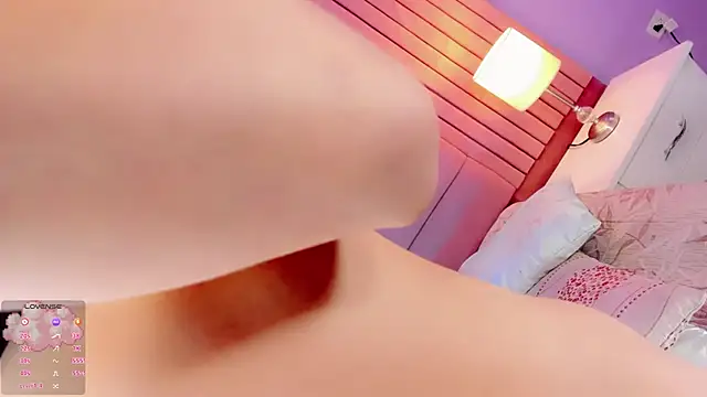 Camille_deluxe webcam