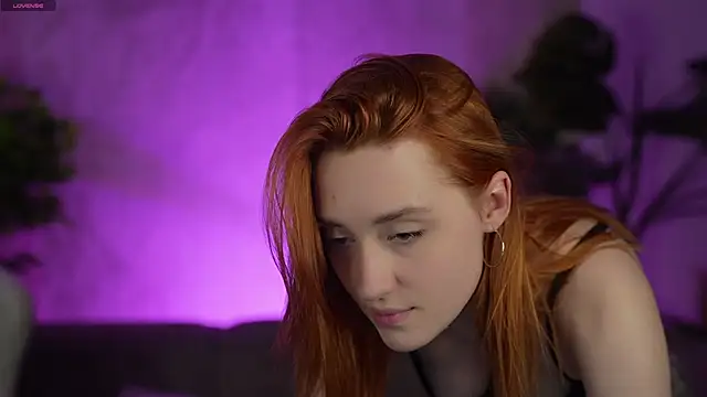 Charlotte_Dreams webcam