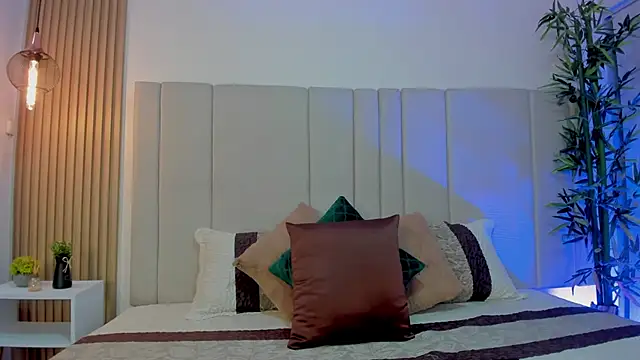 Victoria_Rosee webcam