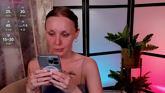 LianaFord webcam