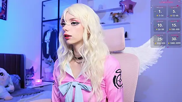 HolliWould_ webcam