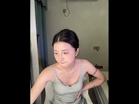 Y--F--LOVE webcam