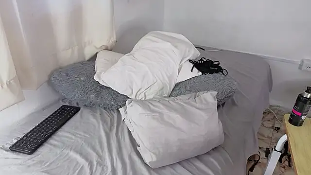 Emma_couper03 webcam