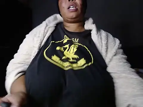 Lovelyboobs01 webcam