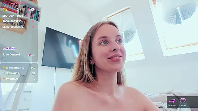 violet_blue_eyes webcam