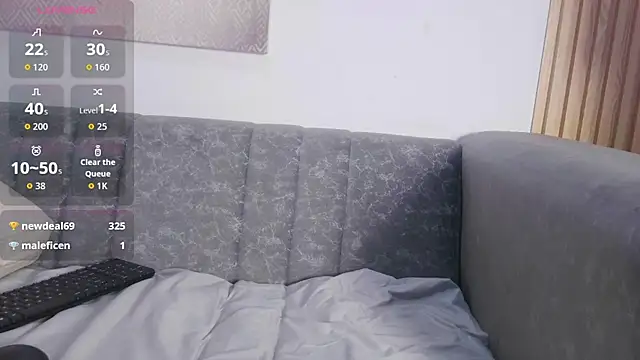 queen_adhara webcam
