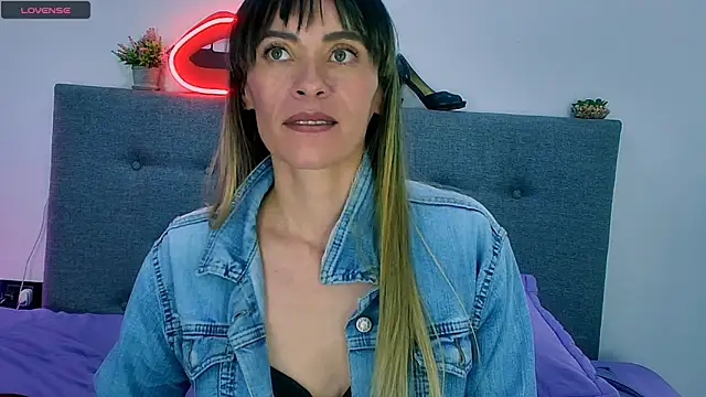 Lorena_sweet33 webcam