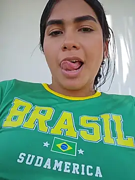 Laura_Maverick webcam