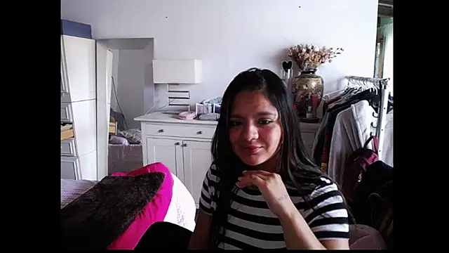 Petiteonline webcam