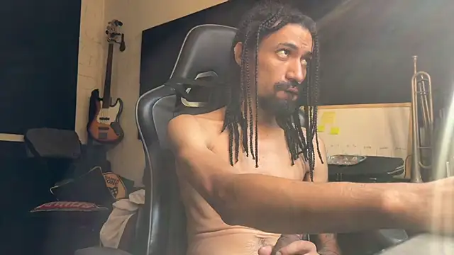 FavelaDaddyCum webcam