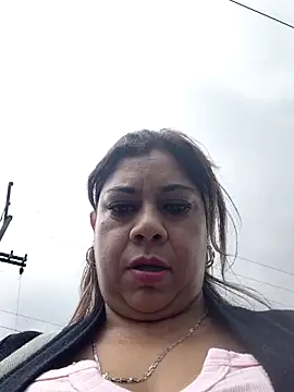 Laura-Hernandez webcam