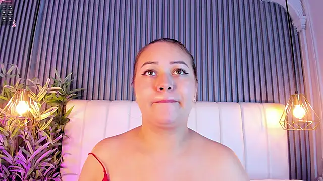 AnaisClark webcam