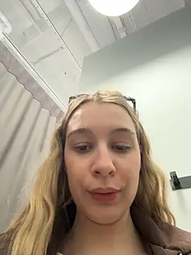 sashacatt (F young) - Masturbation+pinching nipples 🍒 🔥