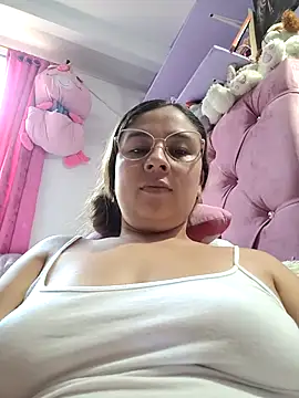 selena_gomez2 - Selena_gomez2's free webcam - UK Sex Cams