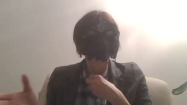 HelenTiAscolta webcam