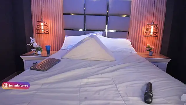 MiaTorres4 webcam