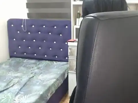 XyummyRhicax webcam