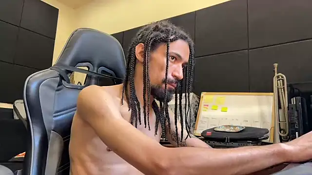 FavelaDaddyCum webcam