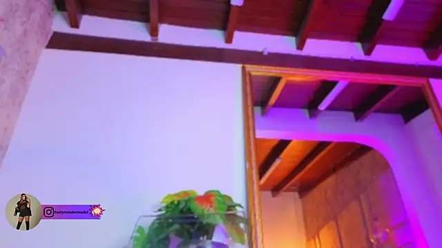 AlessiaLondon webcam