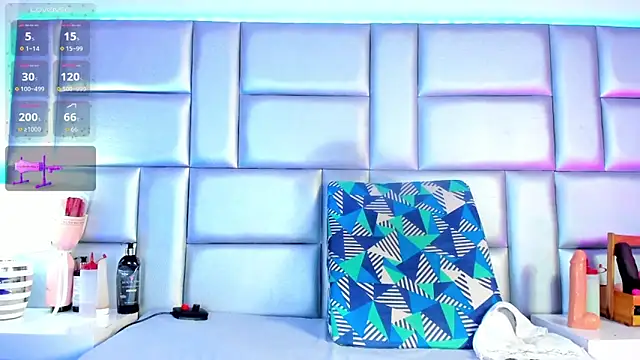 LovelyNickii webcam