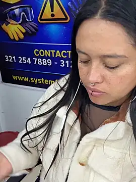 _Mia-Safety_Inspector webcam