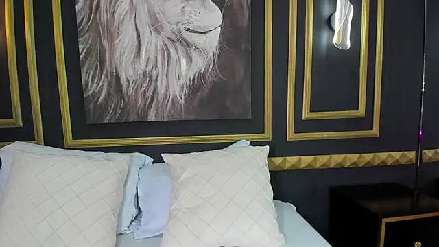 mia_watsonn_ webcam