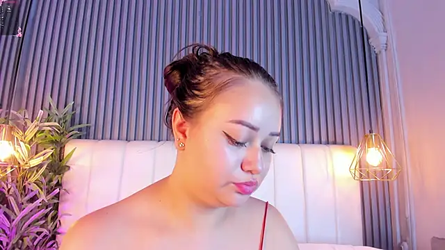 AnaisClark webcam