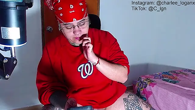 Techno_420_ webcam
