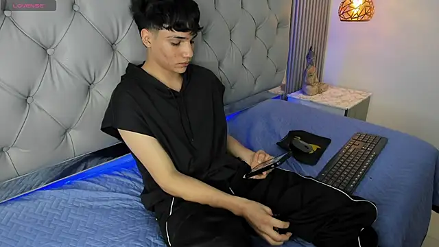 SamBlack_ webcam