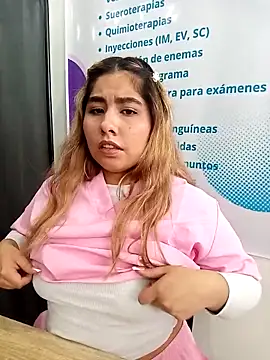 _Susy-Office1