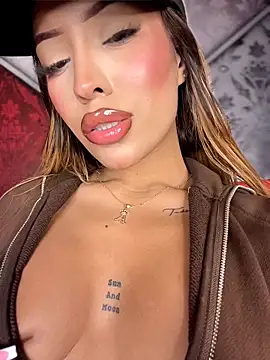  MystiqueXXX chat room