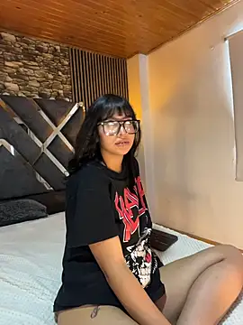 Amy_channel webcam