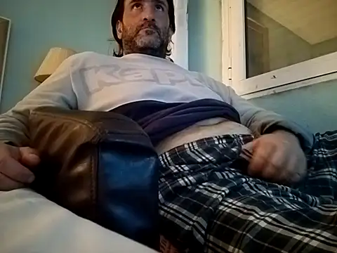 DanTrov79 webcam