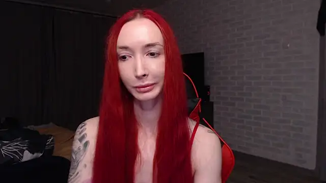 Roxy_Silver webcam
