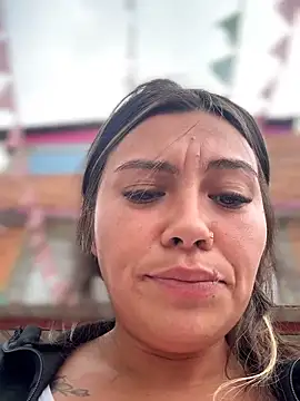 LIZ-06_ webcam
