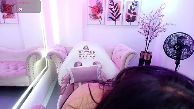Chloe_meoww webcam