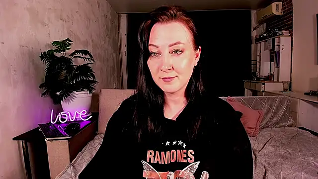 Kindsexygirl webcam