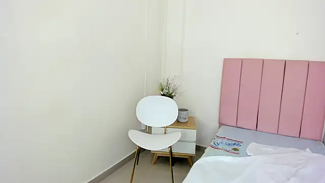 Mindy_Claker webcam