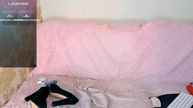 _Bella_Hix_ webcam
