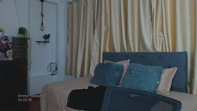 Emma_hassani webcam