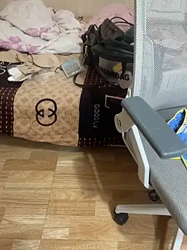 Mina048 webcam