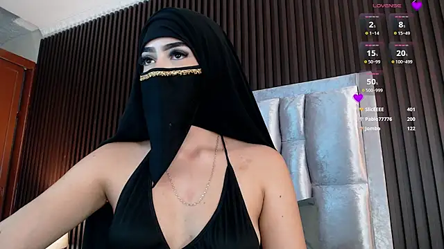 Zahra_milks webcam