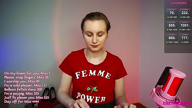 KinkyMissCherry webcam