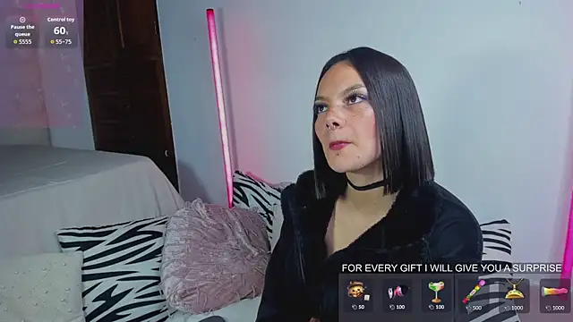 HollyGrey_ webcam