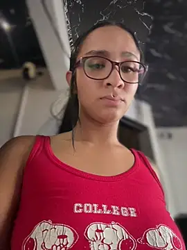 Isabella-Teen webcam